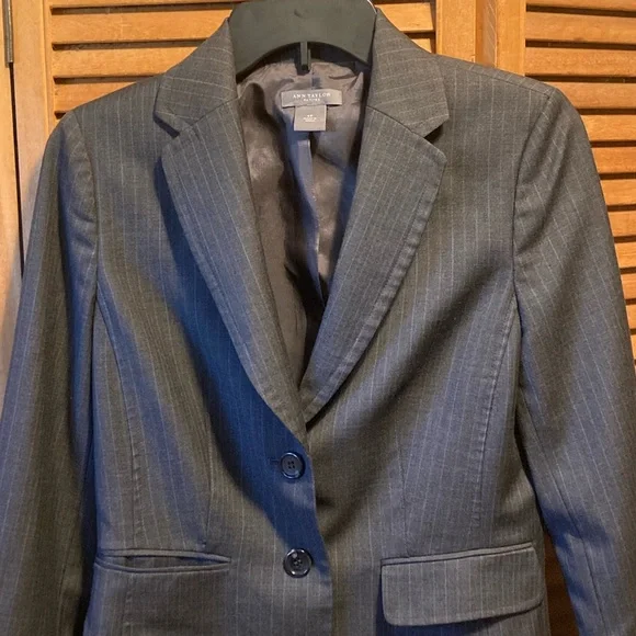 Ann Taylor Grey & Blue Pinstriped Blazer - Picture 3 of 16